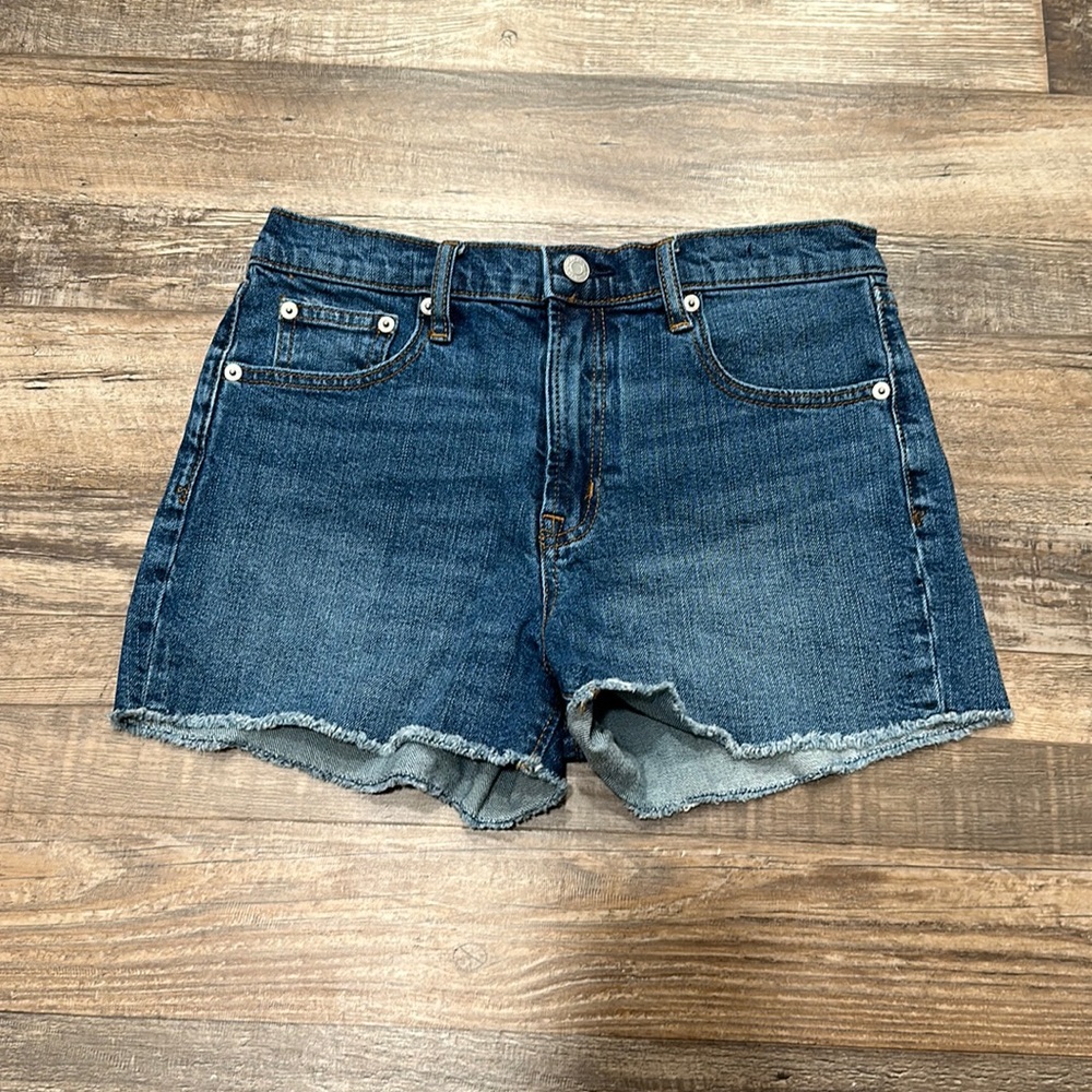 Gap Denim • cut off denim short